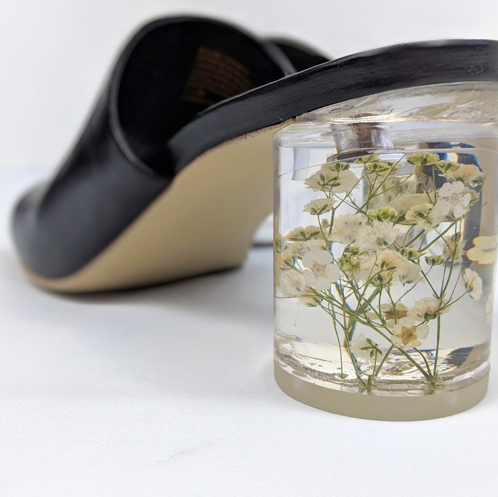 *LAST CHANCE* Nanette Lepore Lucite Floral Mules - Picture 1 of 8